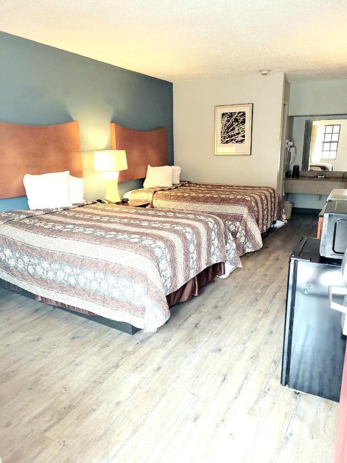 אורנג' Best Price Motel & Suites מראה חיצוני תמונה